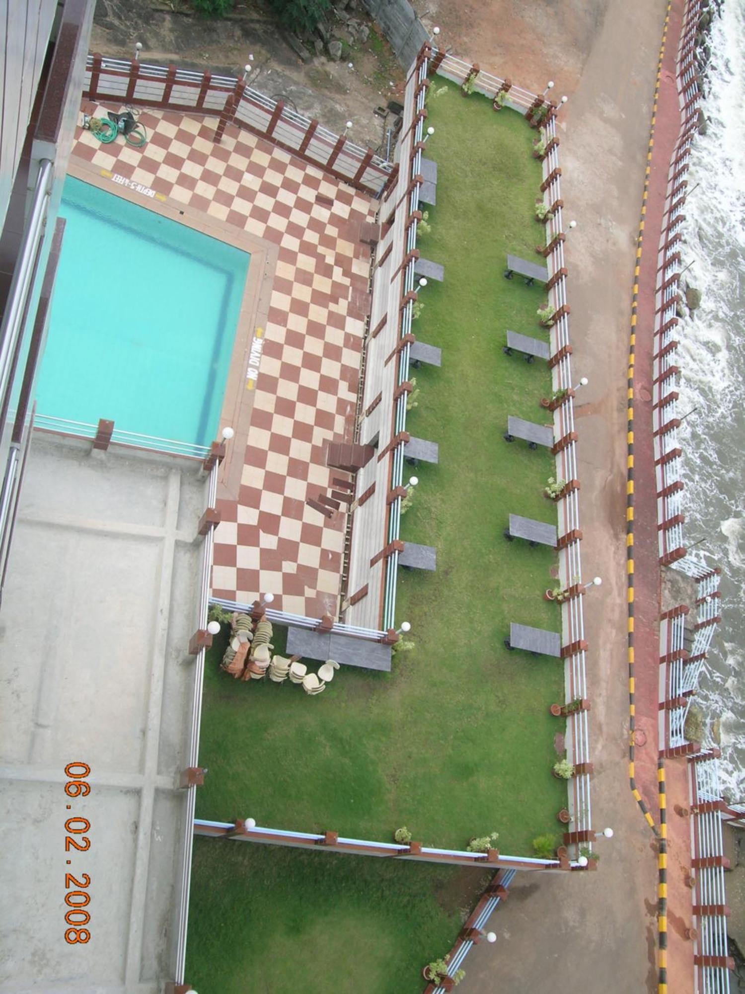 Hotel Rns Residency Sea View à Māvalli Extérieur photo